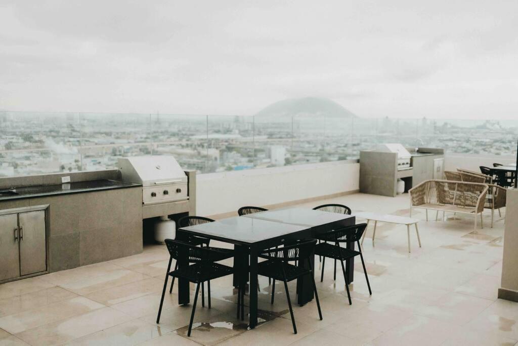 Puntacero 1906 @Fundidora Apartment Monterrey Bagian luar foto